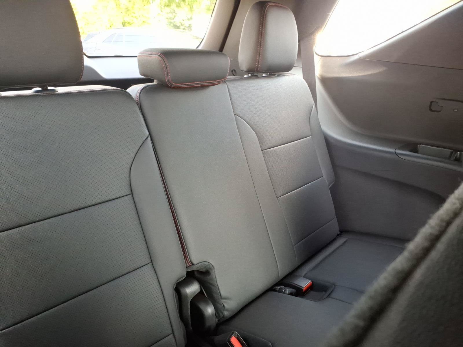 Used 2024 Chevrolet Traverse RS FWD image 13