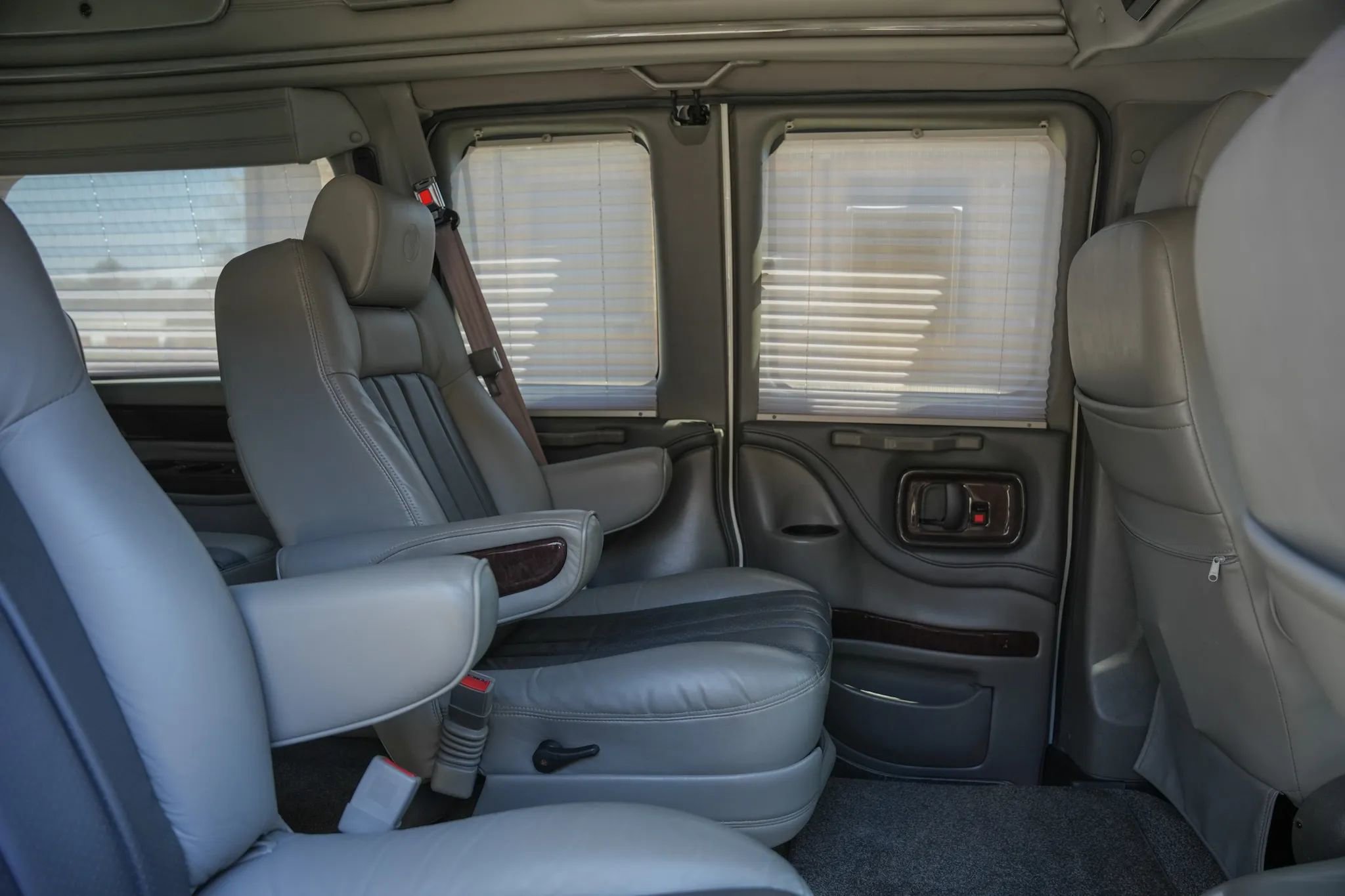Used 2012 GMC Savana 1500 RWD image 35