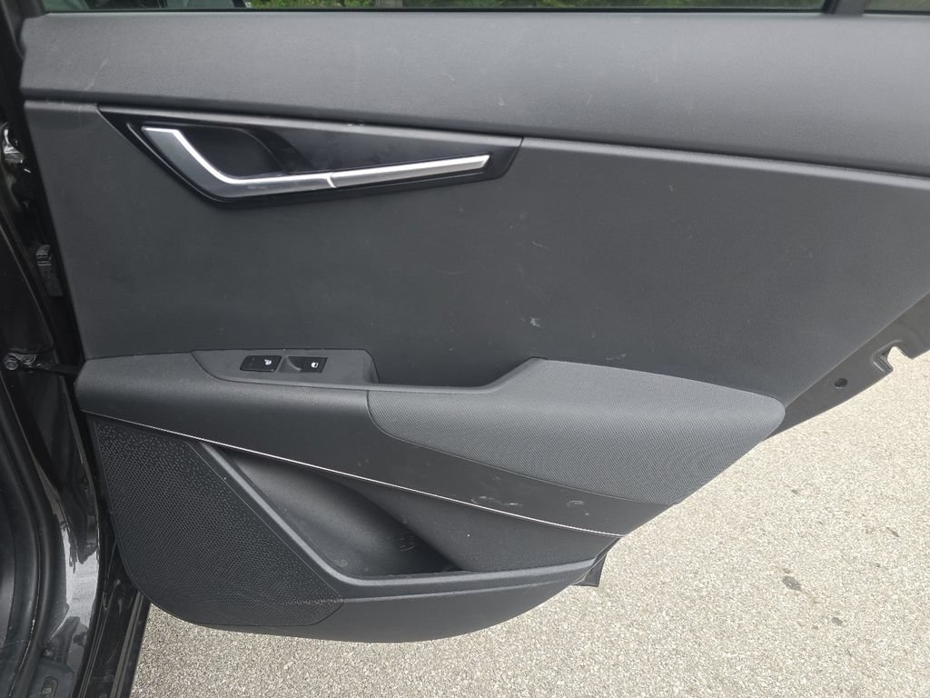 Used 2023 Kia Niro Wave w/ Wave Preserve Package FWD image 24