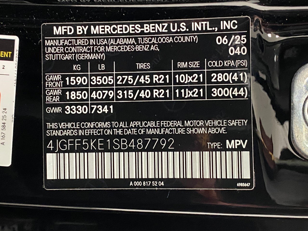 Certified 2025 Mercedes-Benz GLS 450 4MATIC image 37