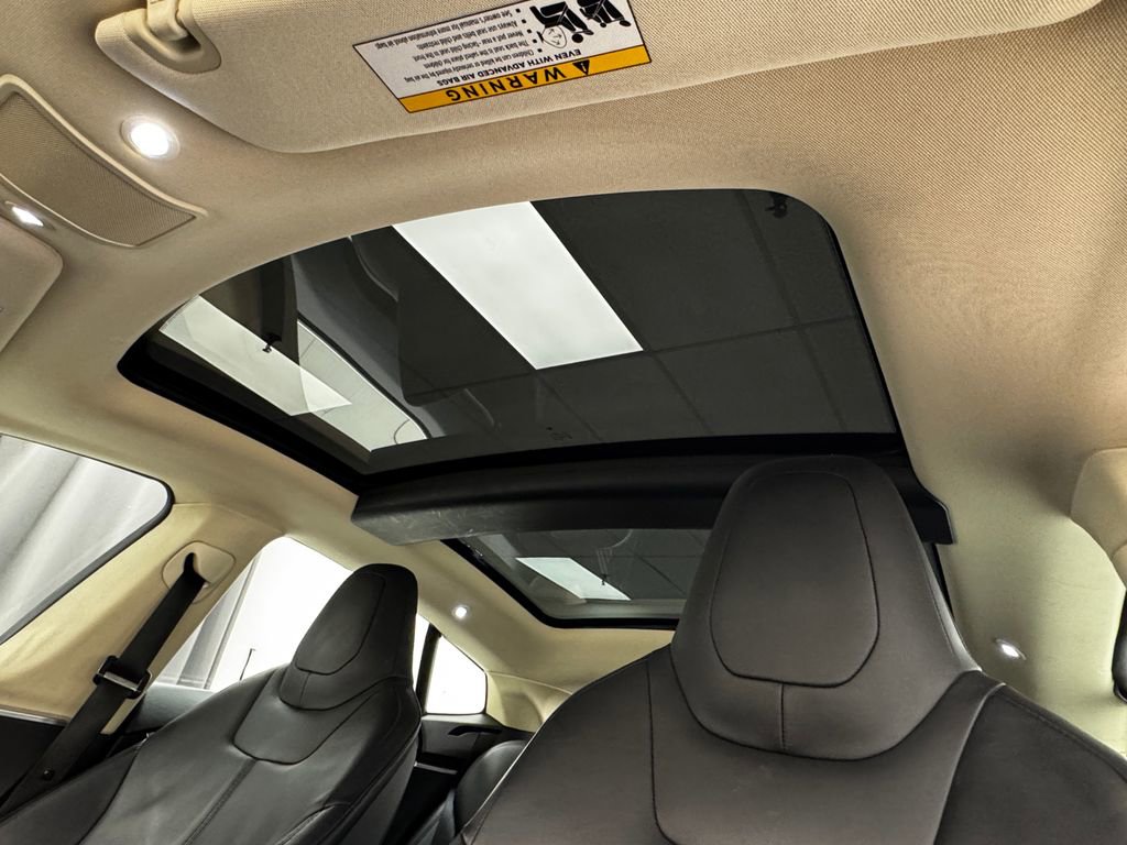 Used 2013 Tesla Model S image 25