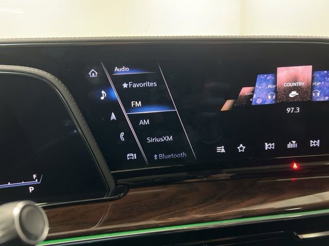 Certified 2024 Cadillac Escalade ESV Sport Platinum w/ LPO, Floor Liner Package AWD/4WD image 17