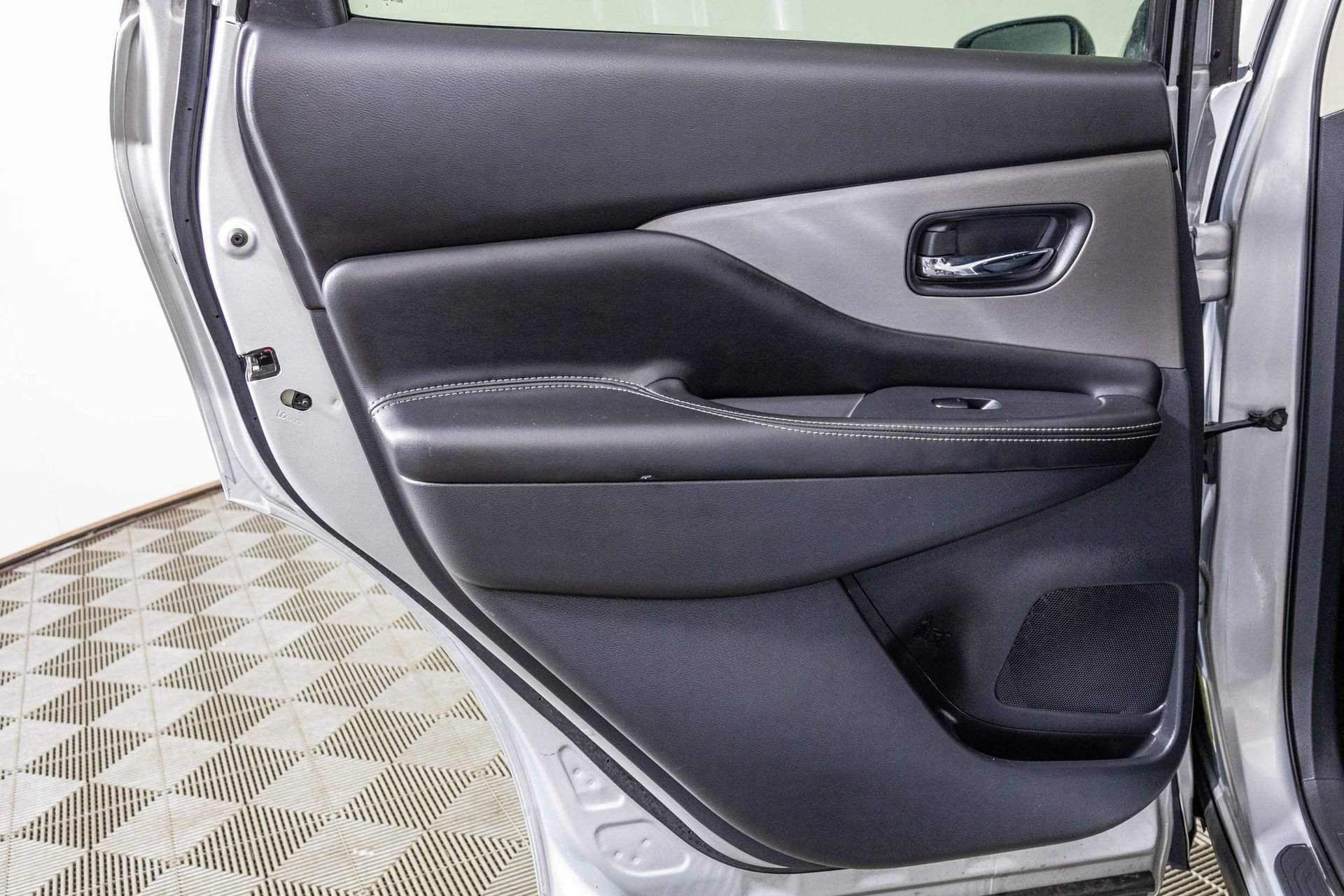 Used 2019 Nissan Murano S AWD/4WD image 37