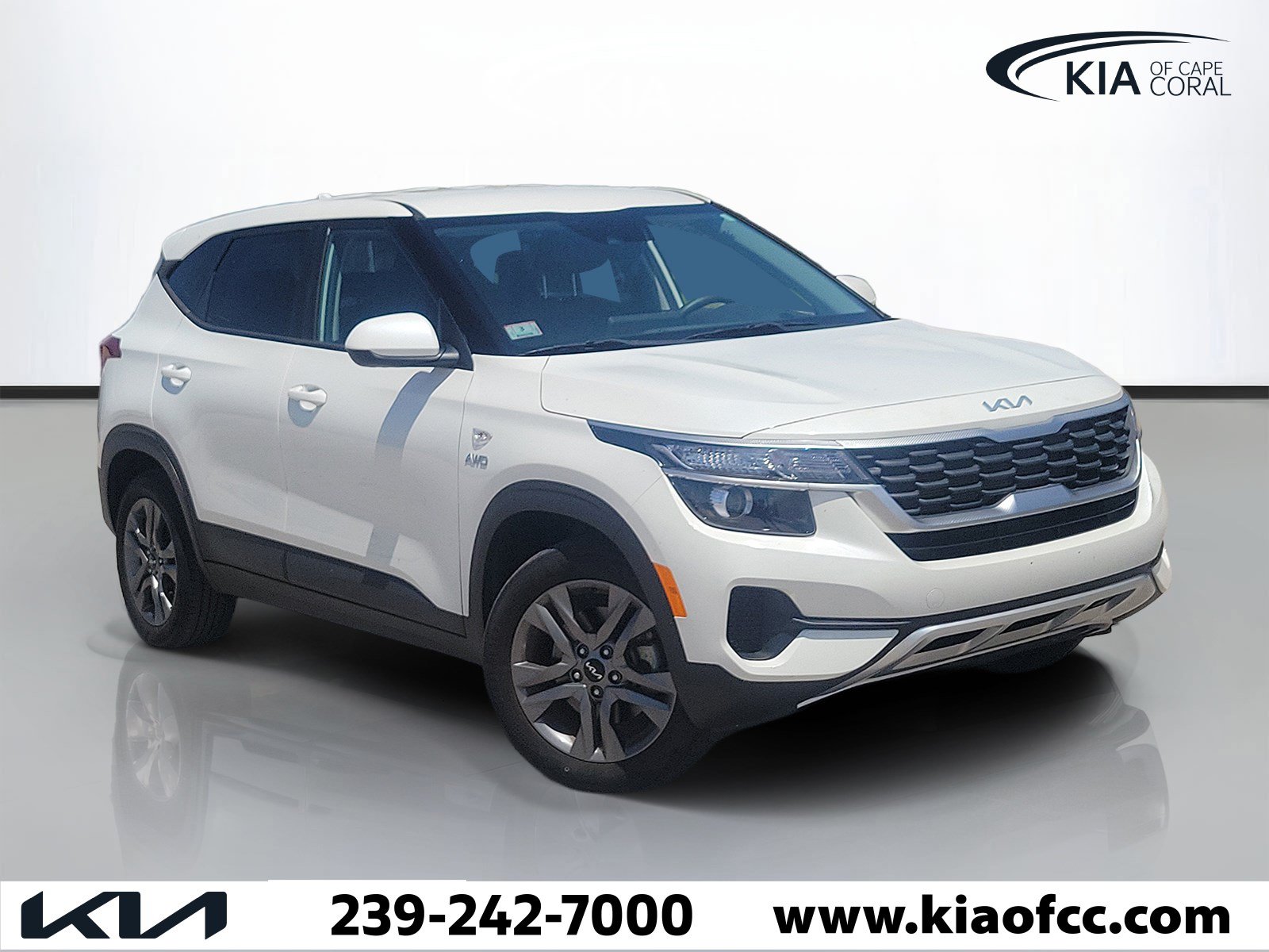 Used 2023 Kia Seltos LX AWD/4WD image 1