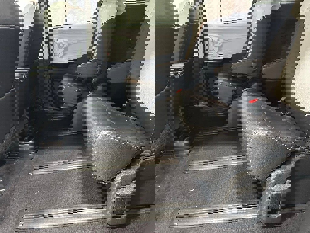 Used 2025 Toyota Sienna XSE image 48