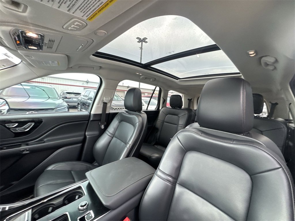 Used 2025 Lincoln Aviator AWD image 22