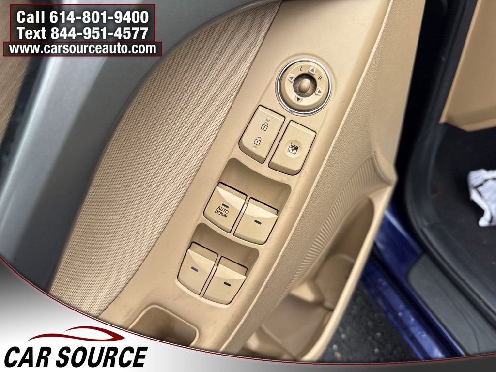 Used 2013 Hyundai Elantra GLS w/ Preferred Pkg image 12