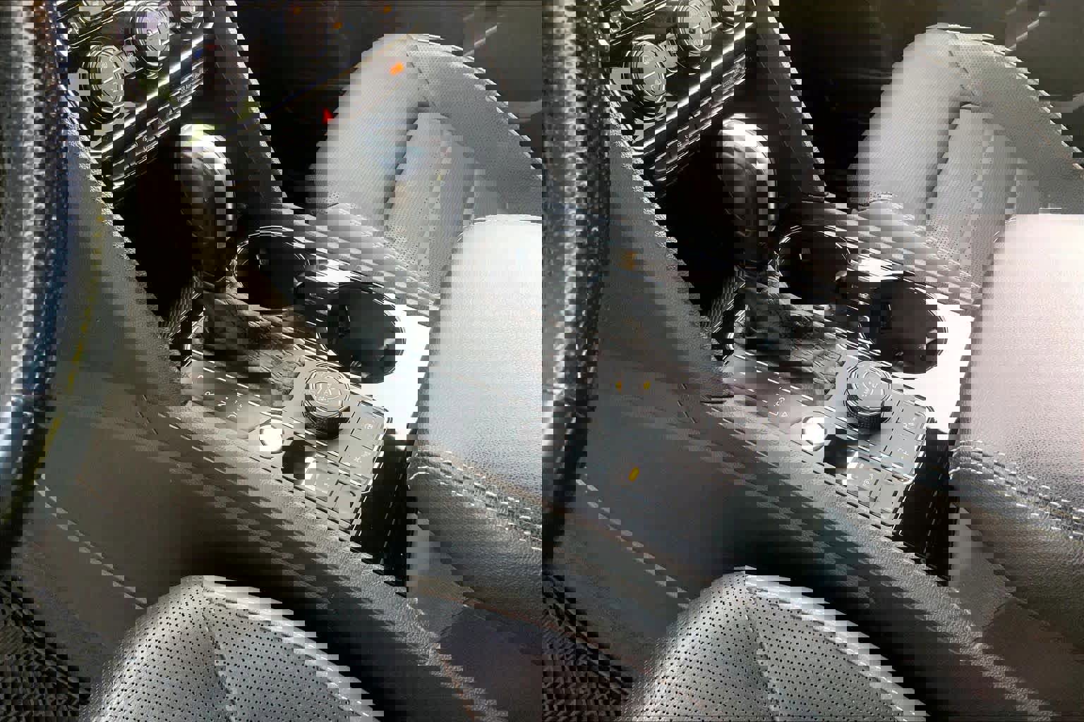 Used 2020 Volkswagen Atlas Cross Sport SEL Premium R-Line image 17