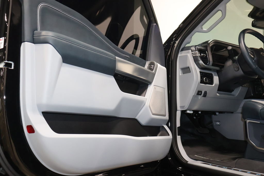 Used 2024 Ford F350 Limited w/ FX4 Off-Road Package image 37