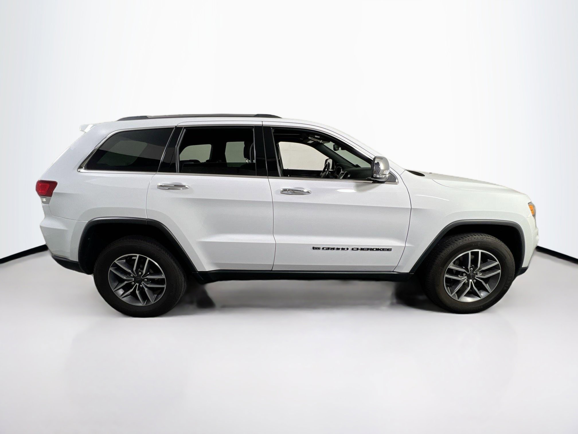 Used 2022 Jeep Grand Cherokee Limited image 4