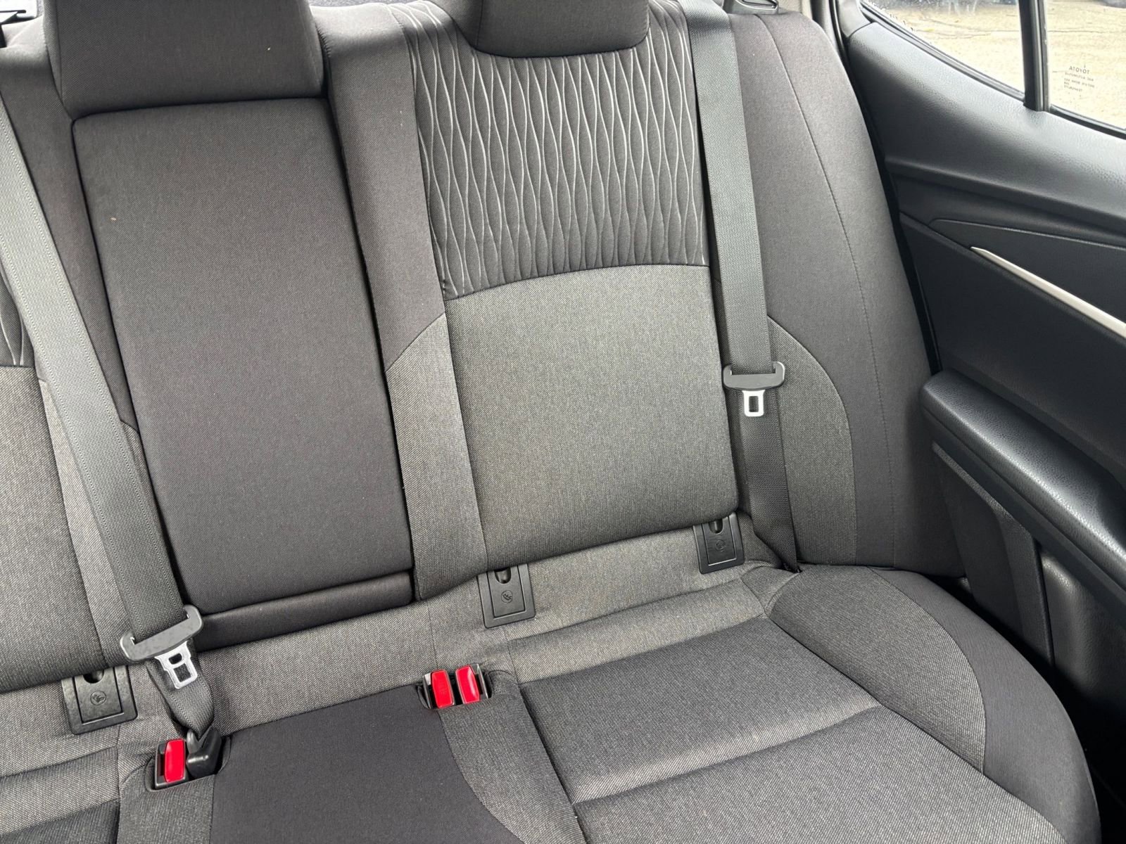 Used 2025 Toyota Camry LE image 33