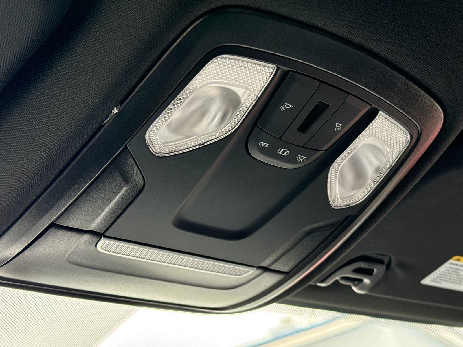 Used 2024 RAM 2500 Tradesman w/ Chrome Appearance Group image 30