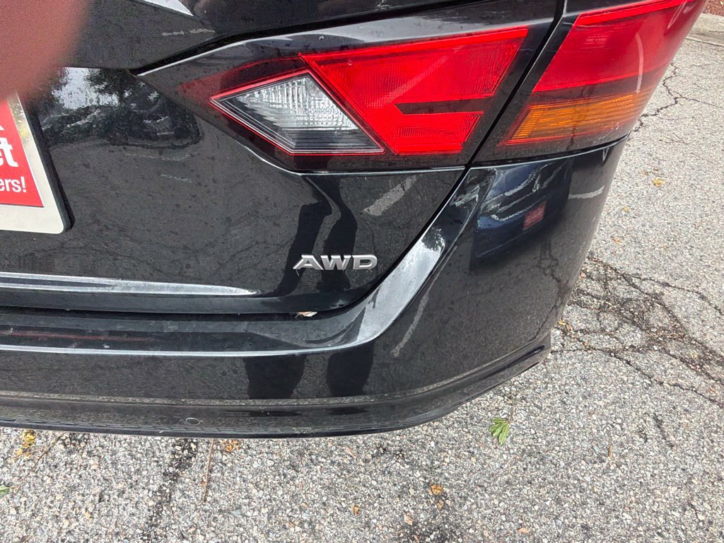 Used 2025 Nissan Altima 2.5 SV AWD/4WD image 7