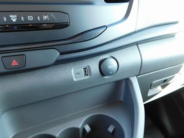 New 2025 Ford Transit 250 148 Medium Roof image 31