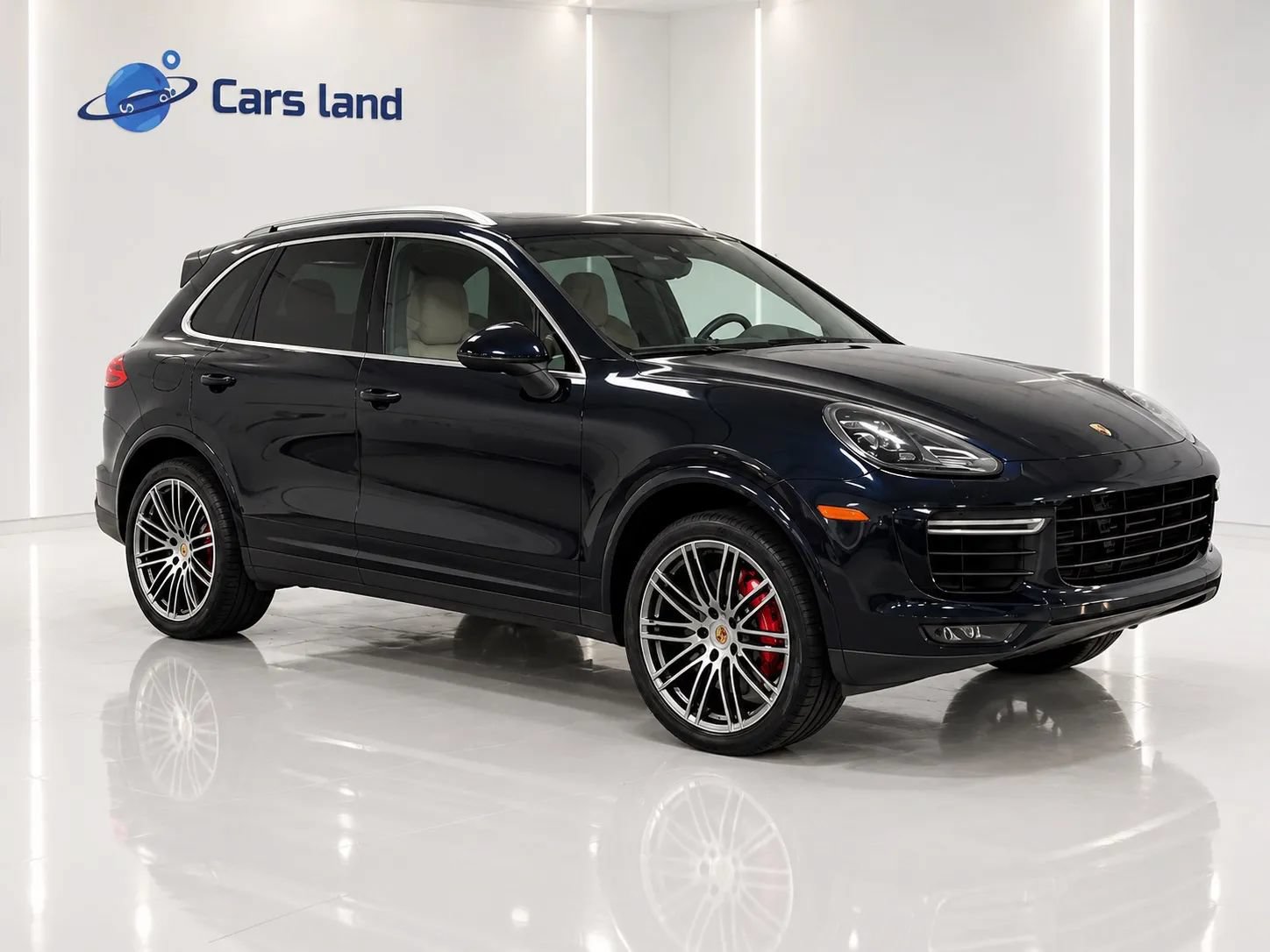 Used 2016 Porsche Cayenne Turbo AWD/4WD image 2