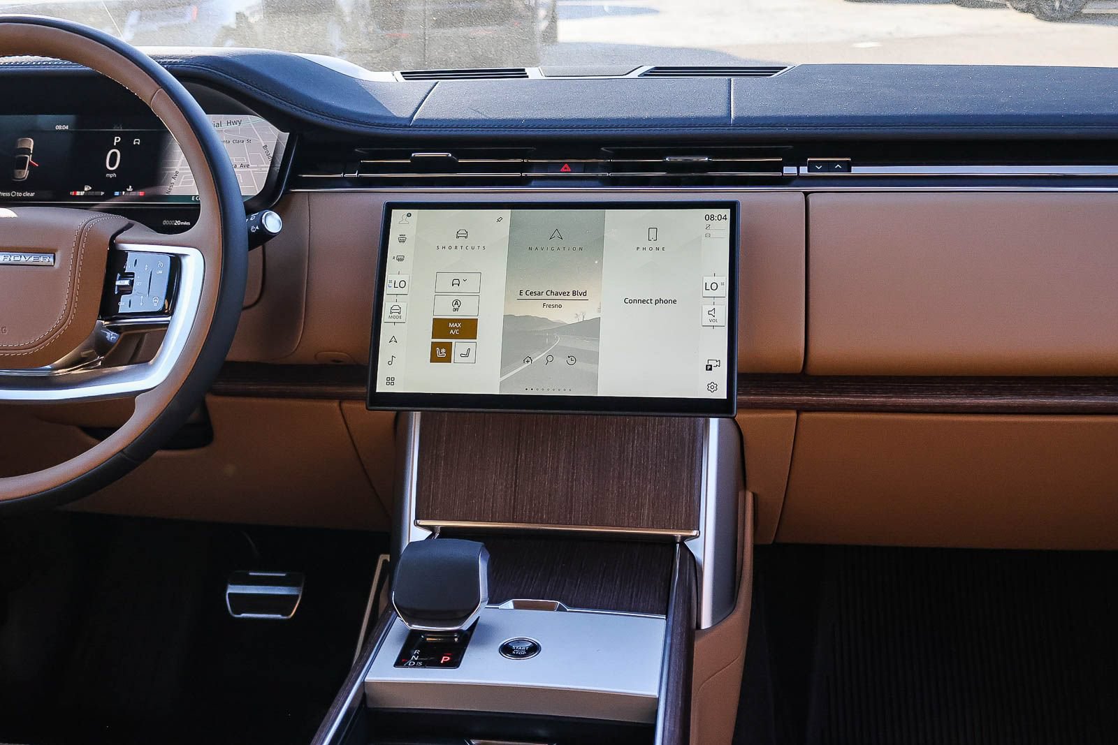 New 2026 Land Rover Range Rover Long Wheelbase SE AWD/4WD image 23