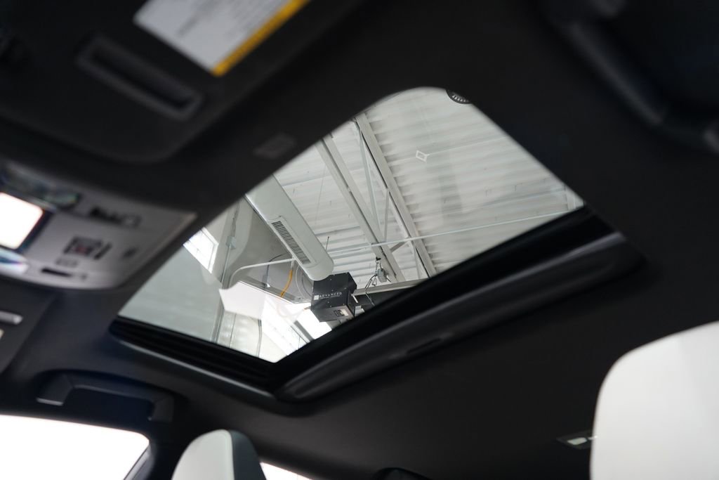 Used 2022 Lexus IS 350 F Sport w/ Accessory Package image 16