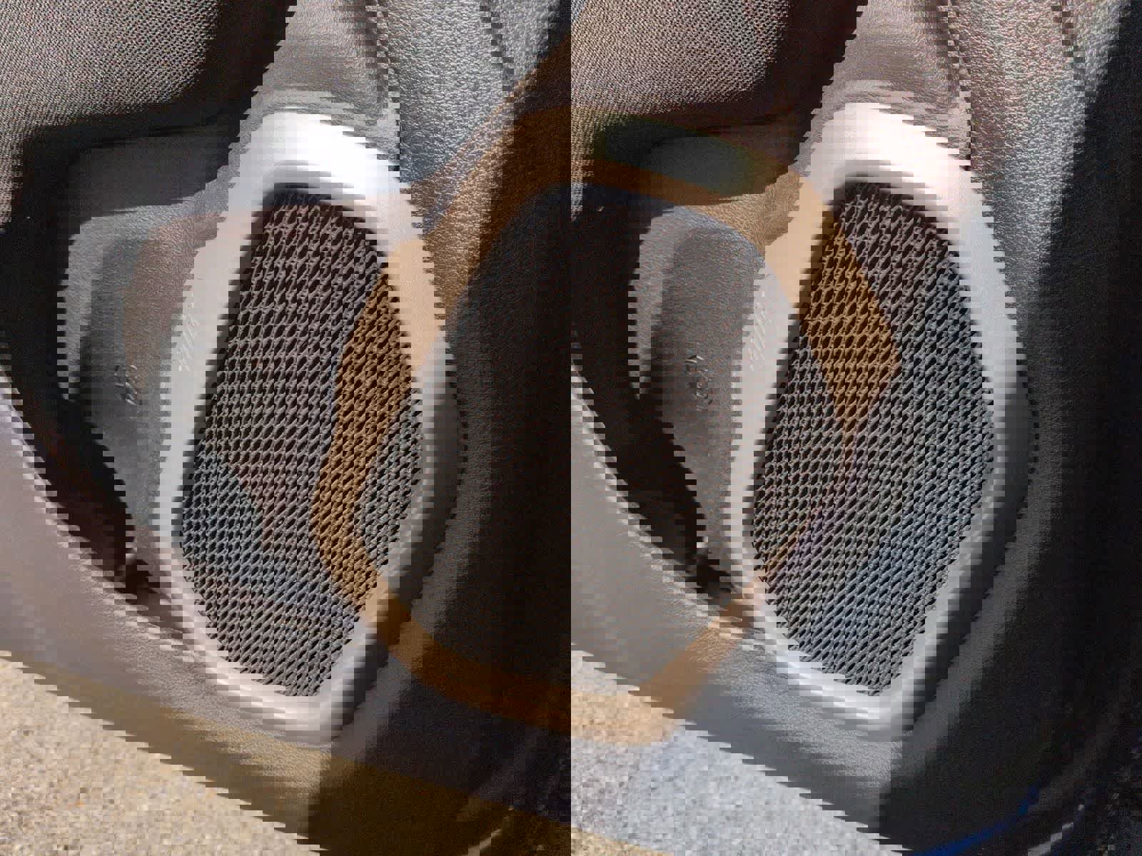 Used 2017 Jeep Renegade Latitude image 24