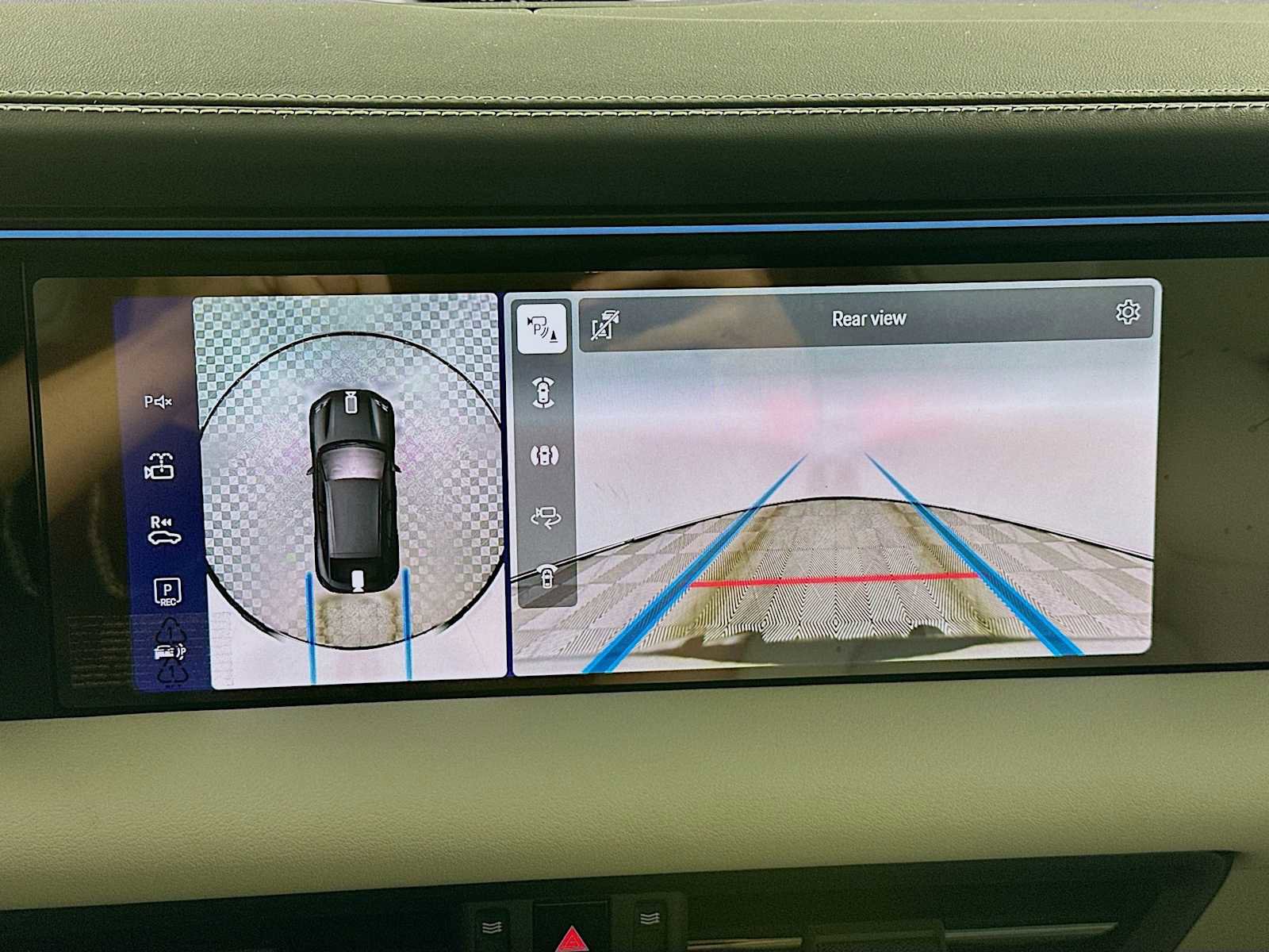 New 2026 Porsche Macan Electric image 20