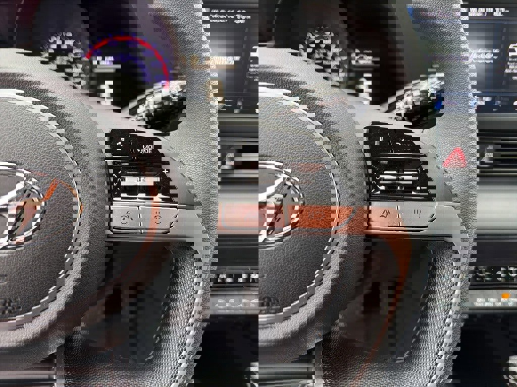 Certified 2022 Hyundai Elantra SEL image 20