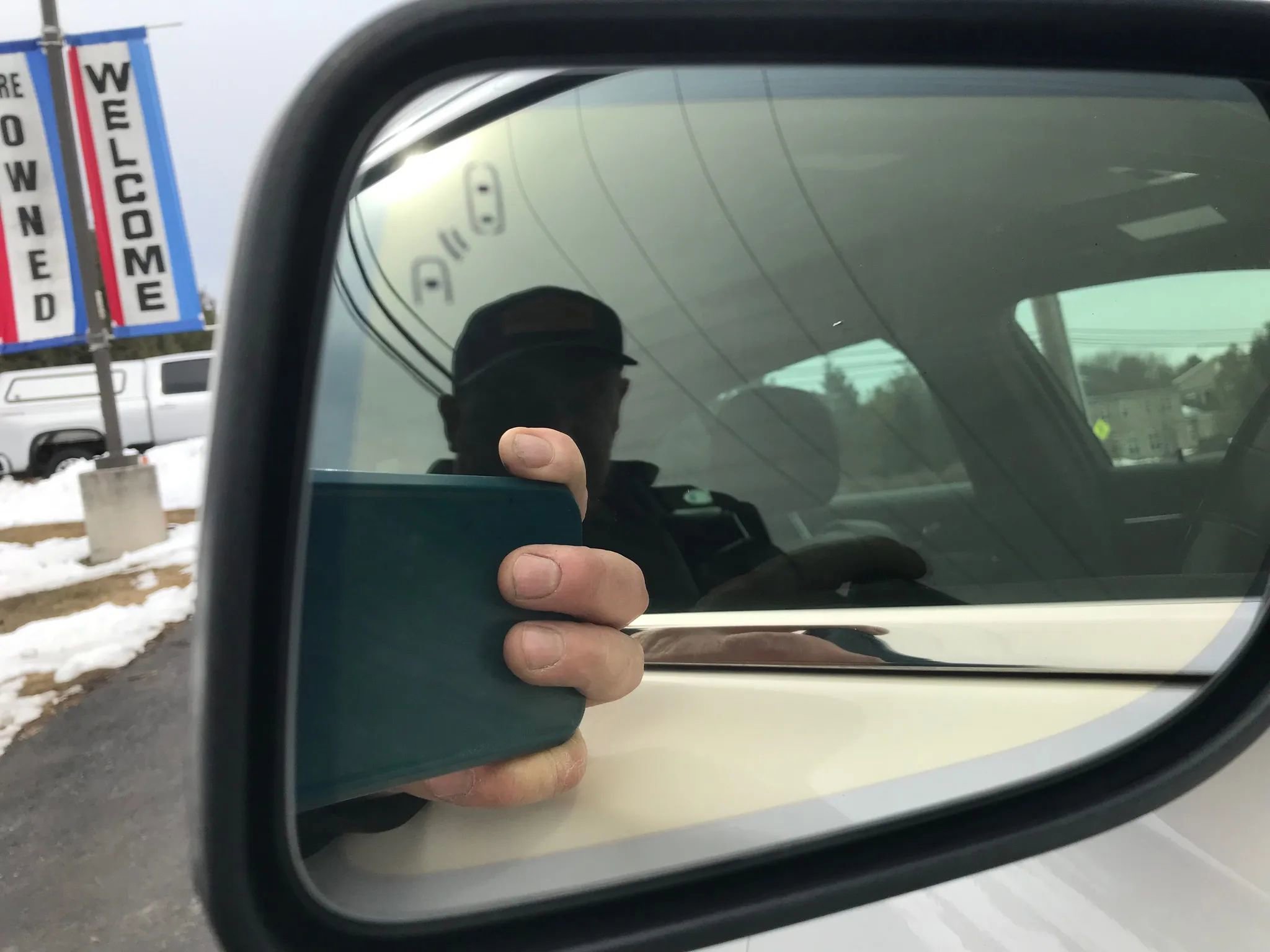 Used 2014 Lincoln MKS Sedan 4D w/ Equipment Group 101A image 11