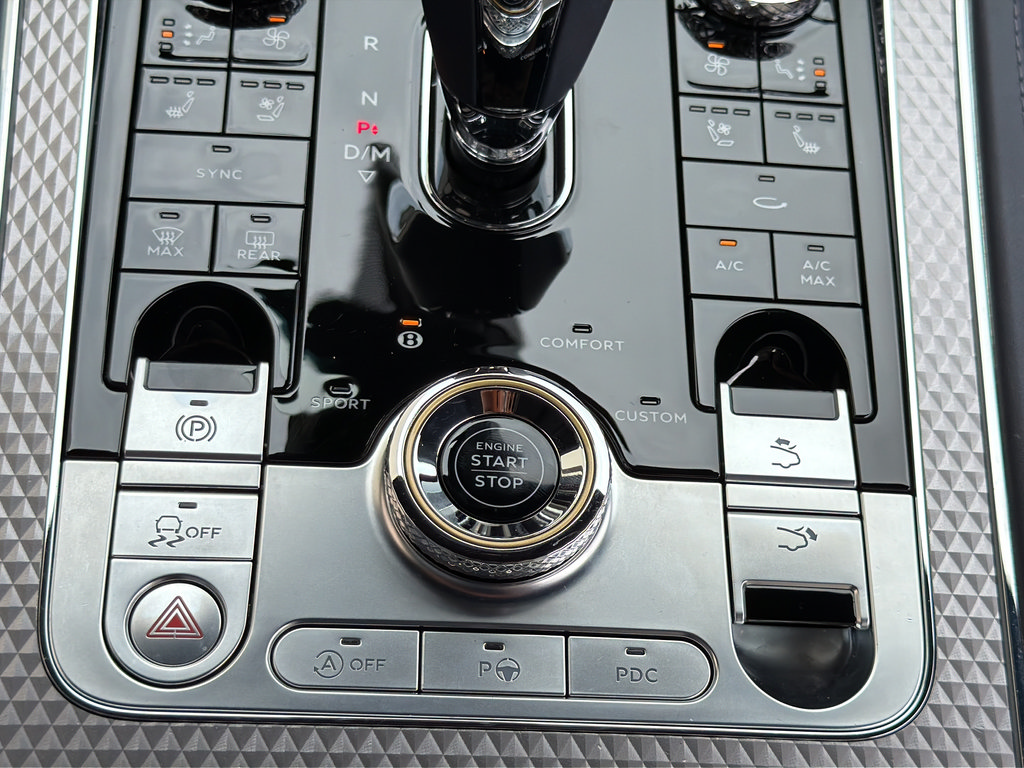 Used 2022 Bentley Continental GT AWD/4WD image 31