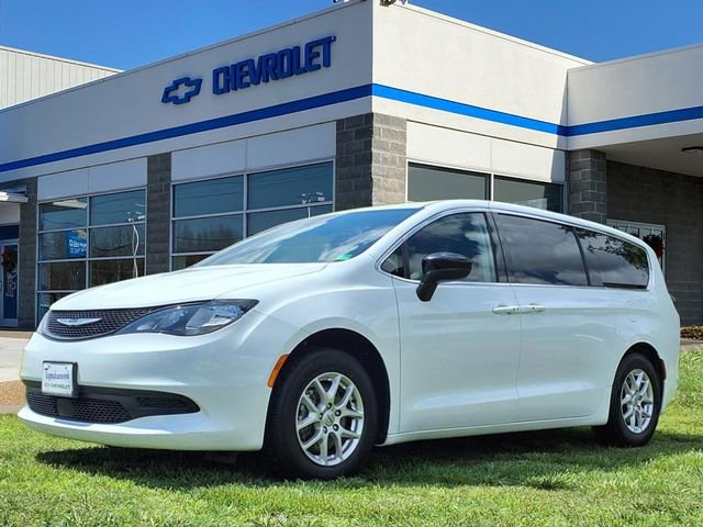 Used 2024 Chrysler Voyager LX