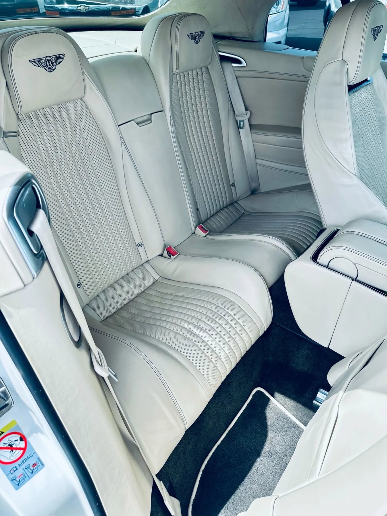 Used 2016 Bentley Continental GT image 9