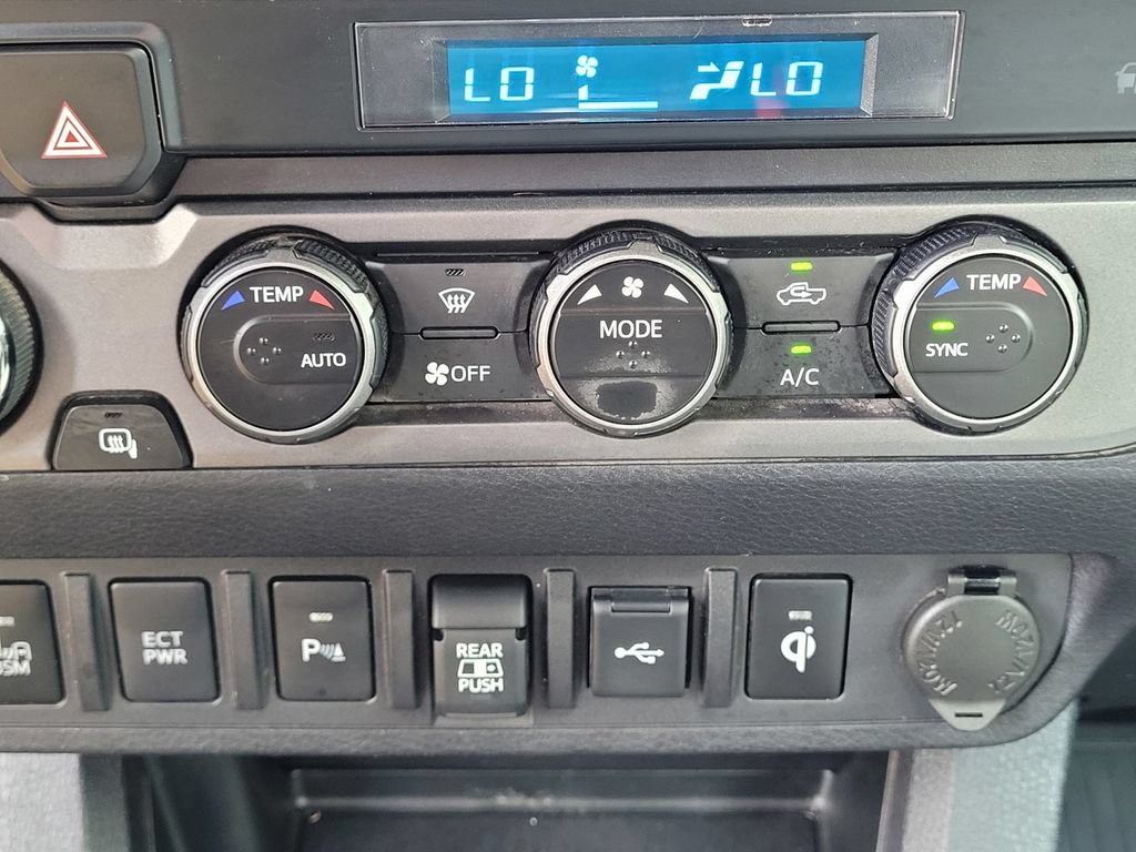 Used 2023 Toyota Tacoma TRD Off-Road w/ Technology Package AWD/4WD image 19