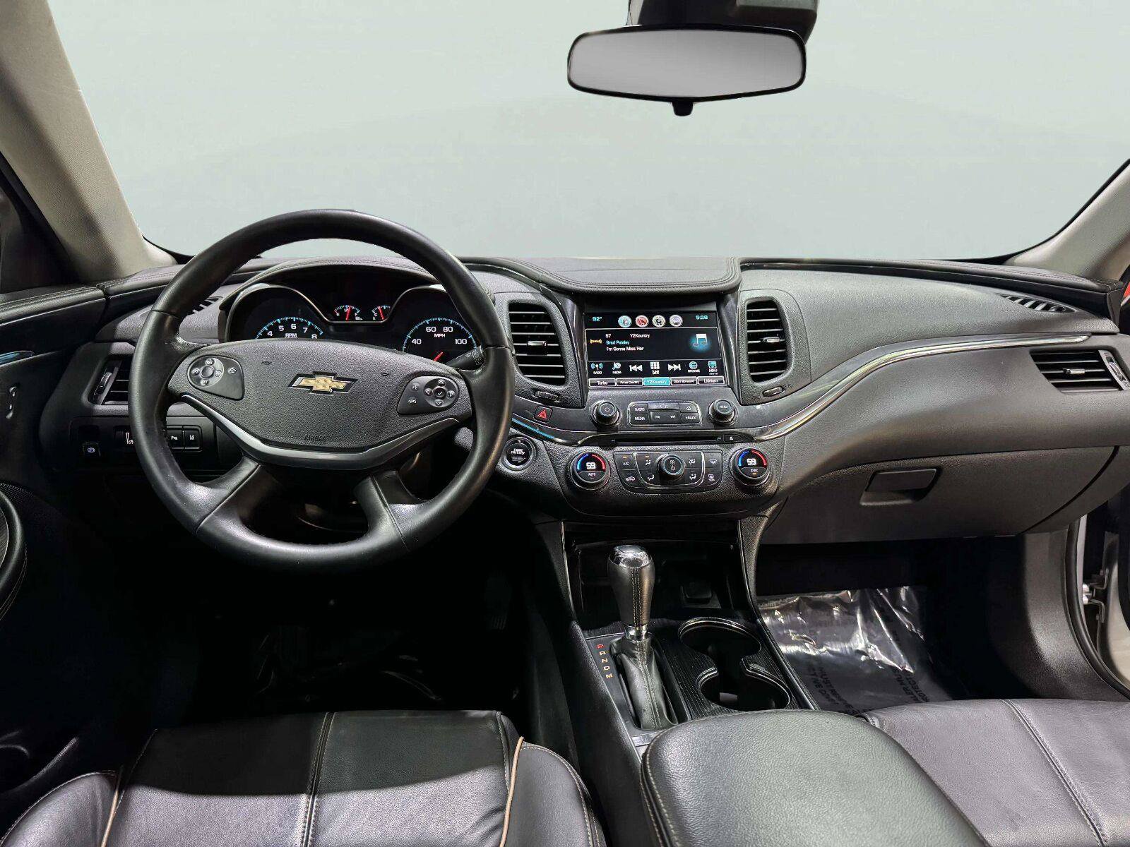 Used 2016 Chevrolet Impala LTZ FWD image 34