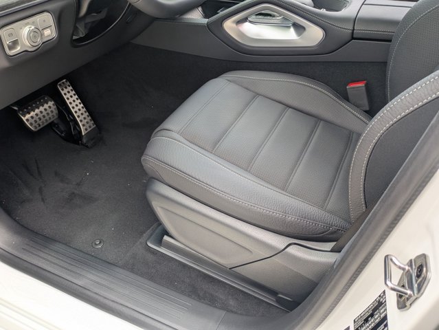 New 2026 Mercedes-Benz GLS 450 4MATIC image 4