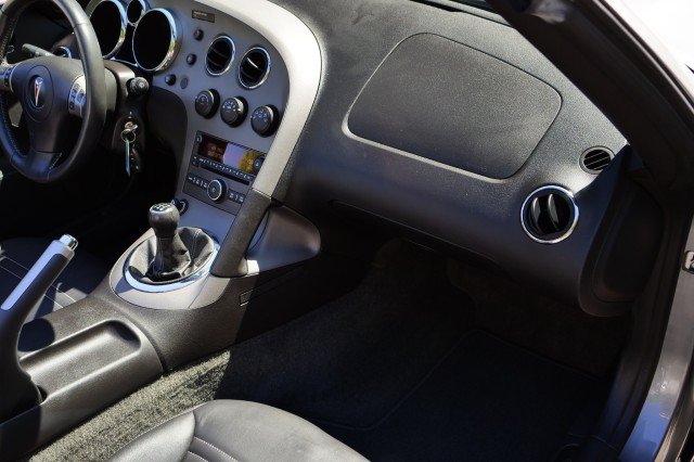 Used 2007 Pontiac Solstice Convertible w/ Premium Package RWD image 26