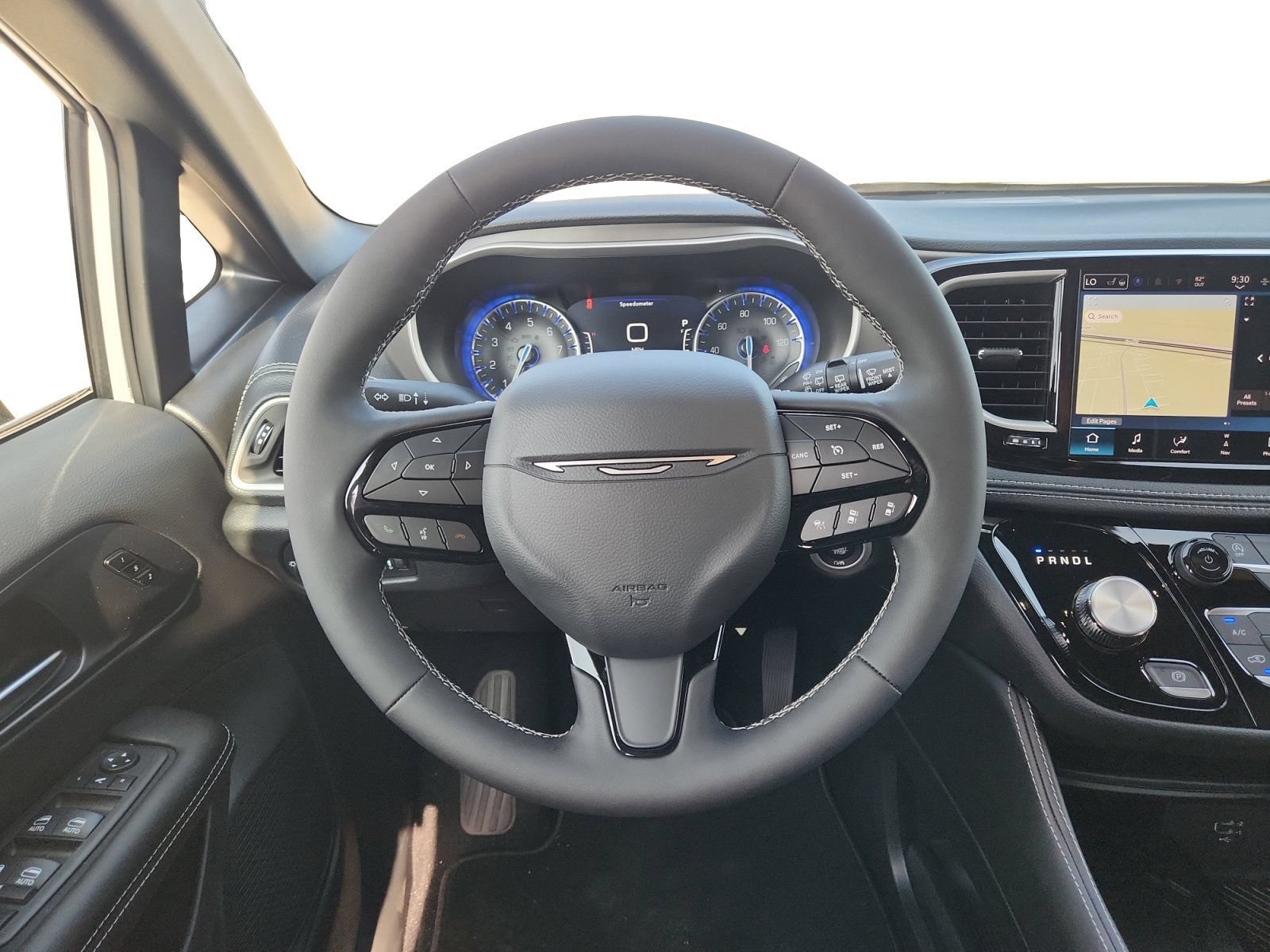 New 2027 Chrysler Pacifica Limited FWD image 22