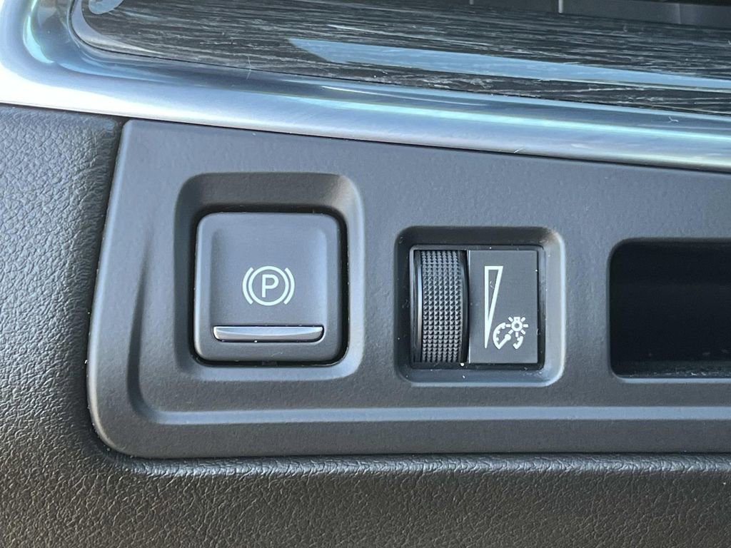 Certified 2022 Cadillac XT5 Premium Luxury image 29