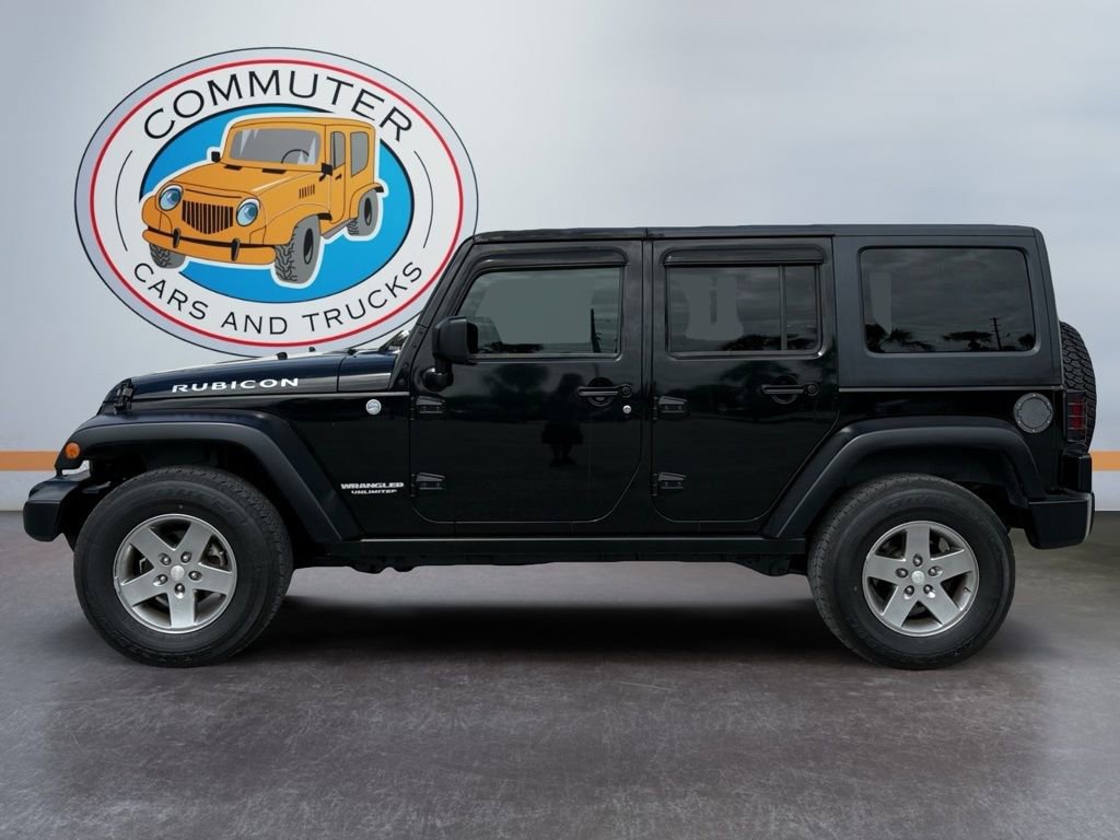 Used 2011 Jeep Wrangler Unlimited Rubicon w/ Connectivity Group AWD/4WD image 3