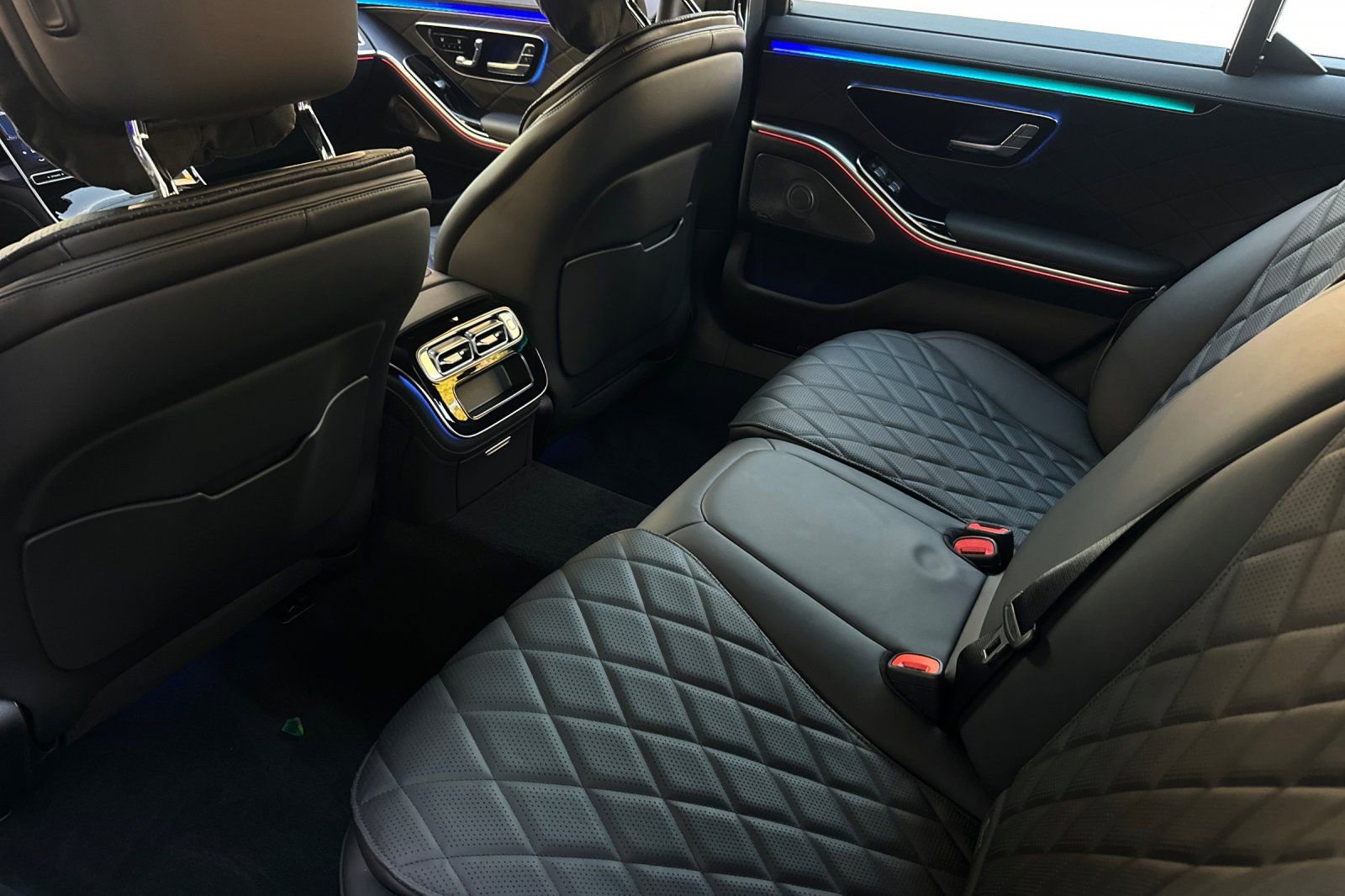 Certified 2025 Mercedes-Benz S 580 4MATIC Sedan image 12