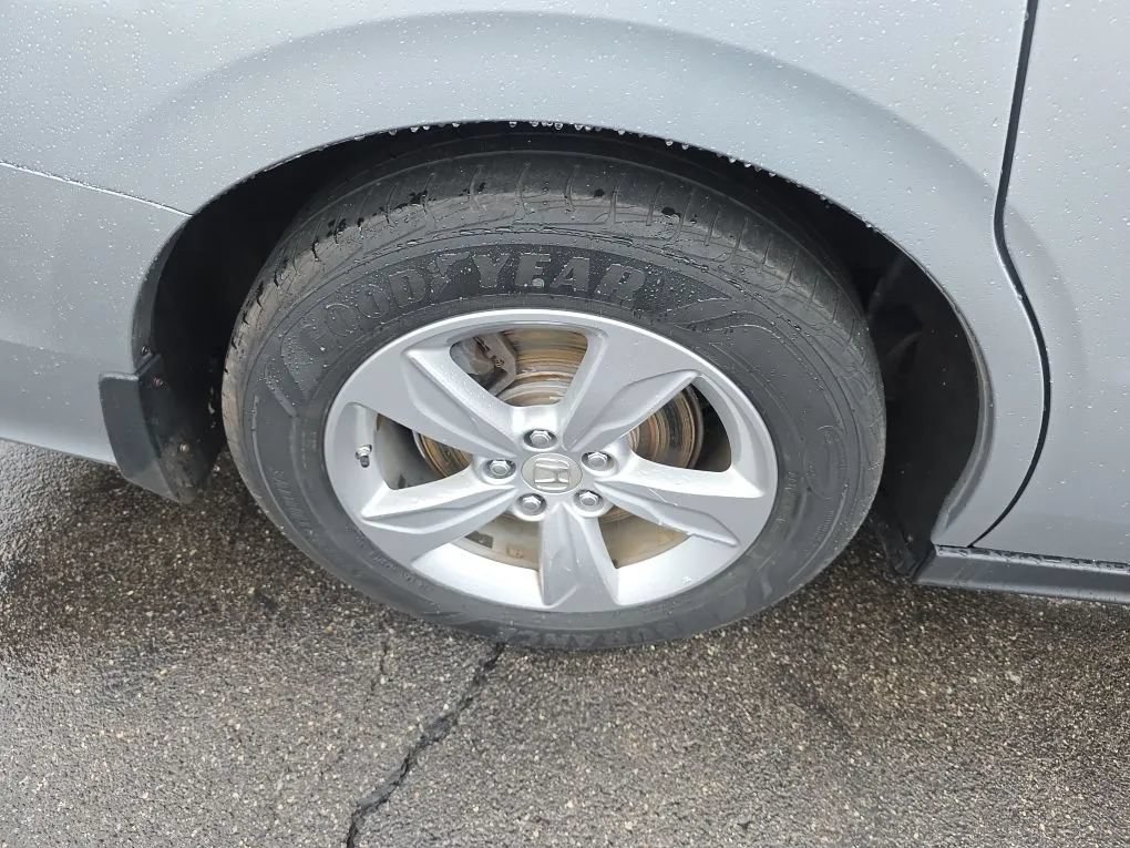 Used 2018 Honda Odyssey EX-L image 15