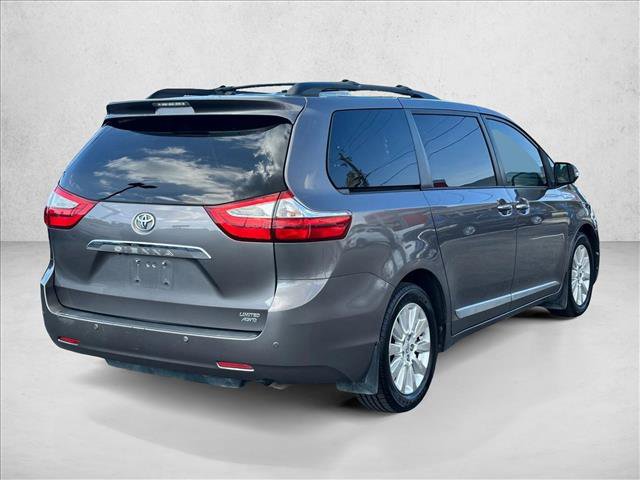 Used 2015 Toyota Sienna XLE image 5