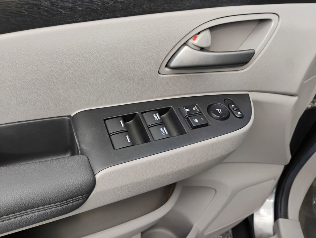 Used 2012 Honda Odyssey EX-L image 23