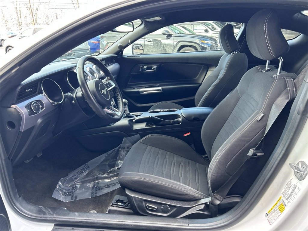 Used 2017 Ford Mustang Coupe image 11