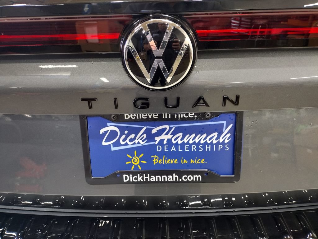 New 2026 Volkswagen Tiguan SE R-Line AWD/4WD image 18