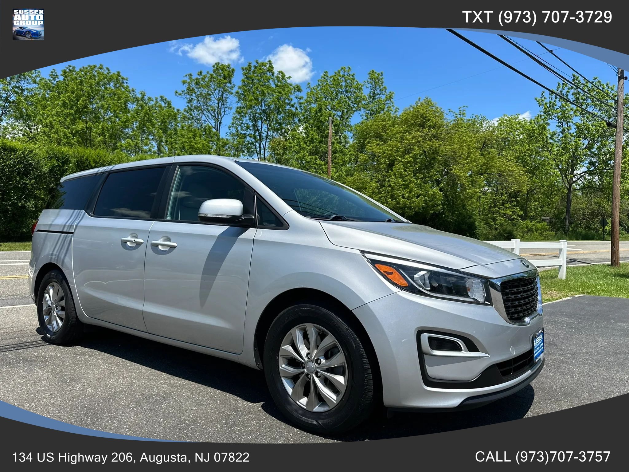 Used 2019 Kia Sedona LX FWD image 1