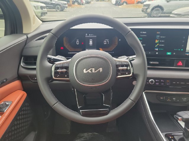 New 2026 Kia Carnival EX FWD image 11