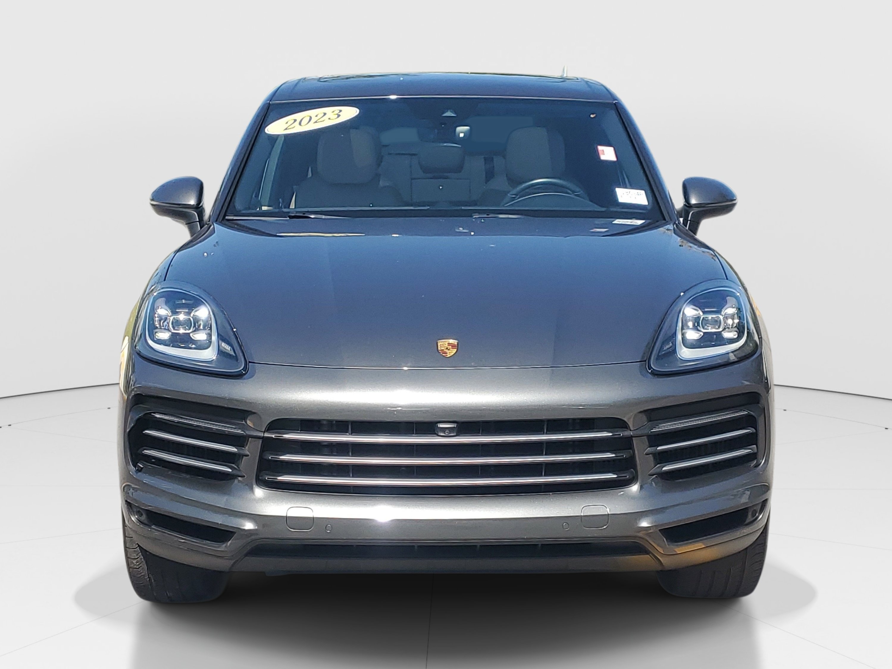Used 2023 Porsche Cayenne AWD/4WD image 2