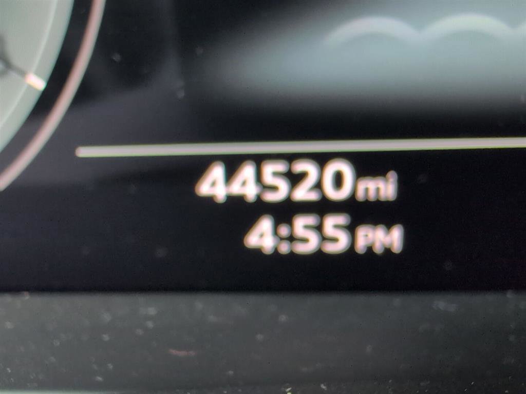 Used 2023 Audi A6 3.0T allroad Premium Plus w/ Executive Package image 20