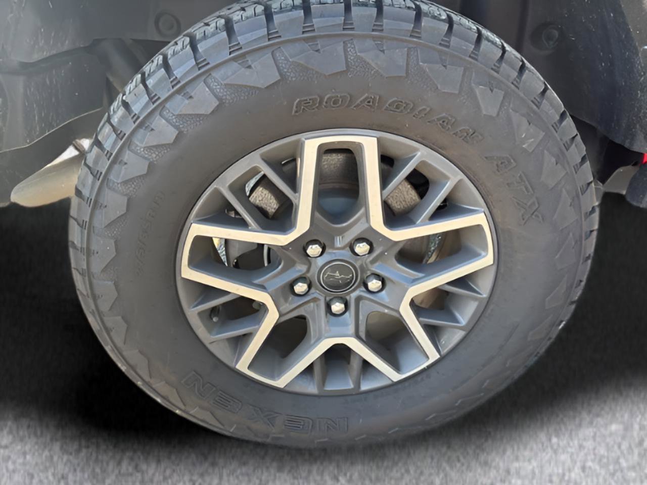 Used 2024 Jeep Wrangler Sahara image 35