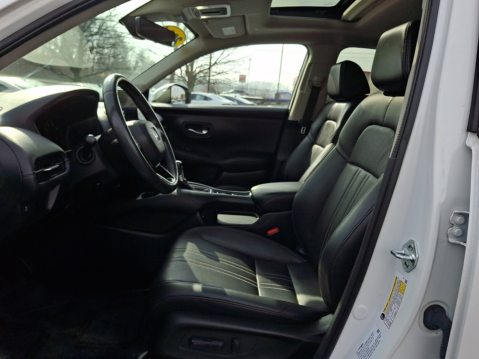 Used 2024 Honda HR-V EX-L image 13