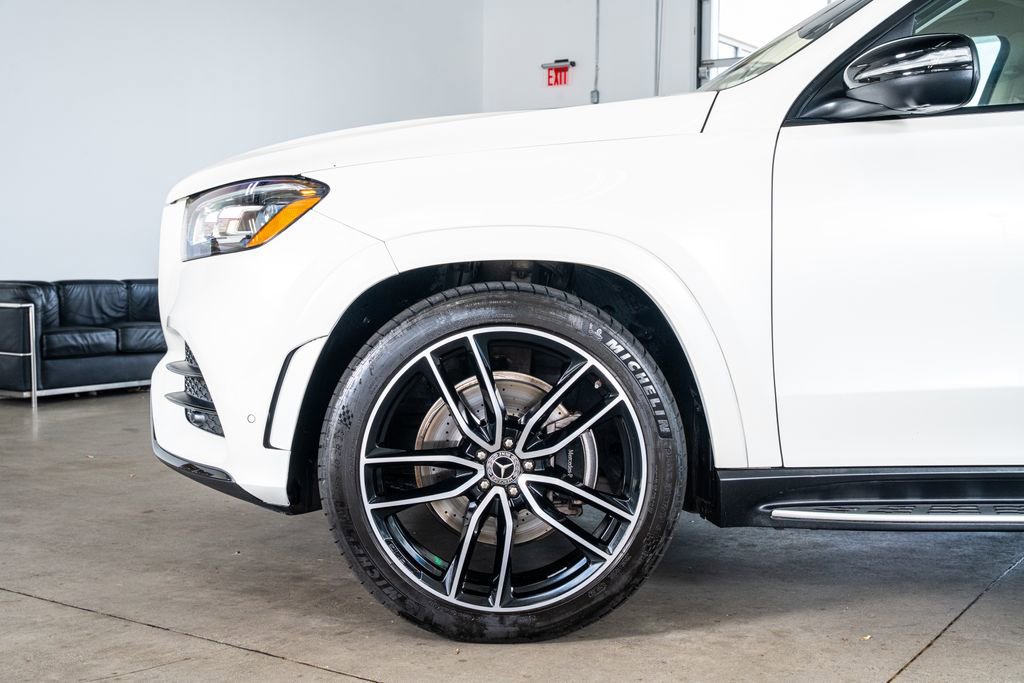 Used 2023 Mercedes-Benz GLS 580 4MATIC image 9