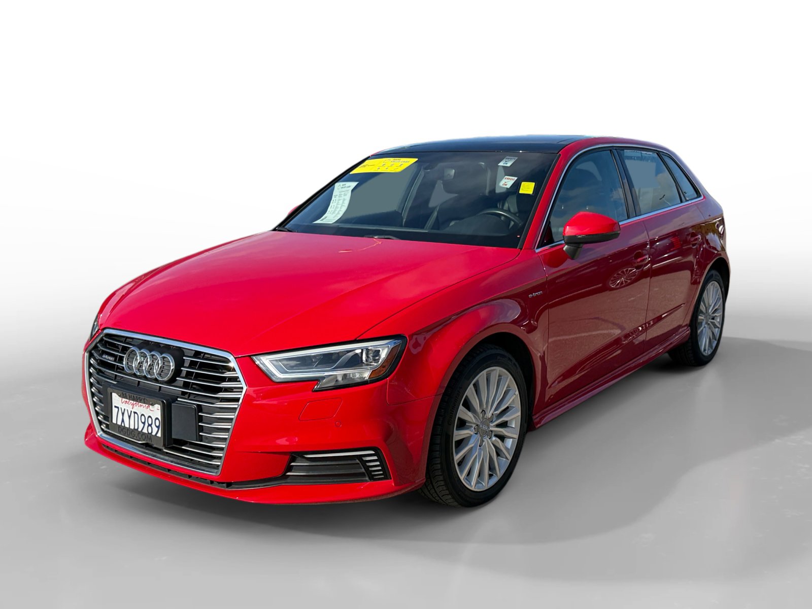 Used 2017 Audi A3 e-tron Premium Plus w/ Premium Plus Package FWD image 1