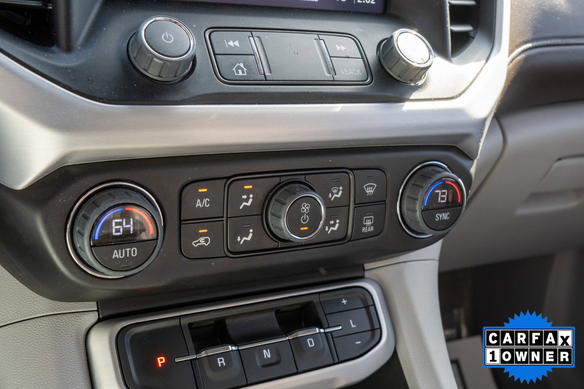 Used 2023 GMC Acadia SLT image 14